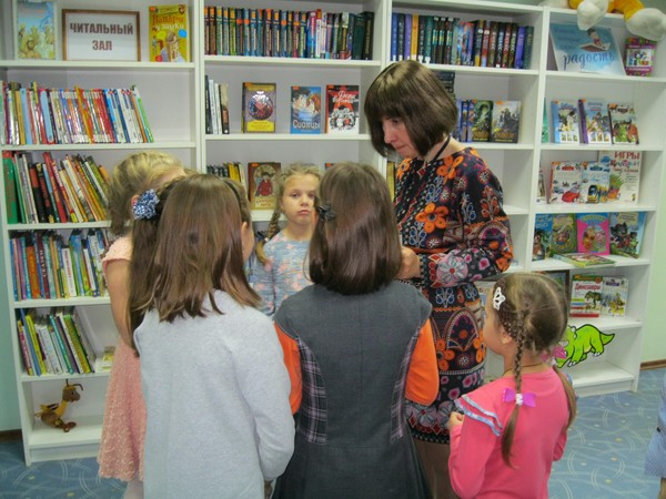 Познавательный час «Мама – первое слово»