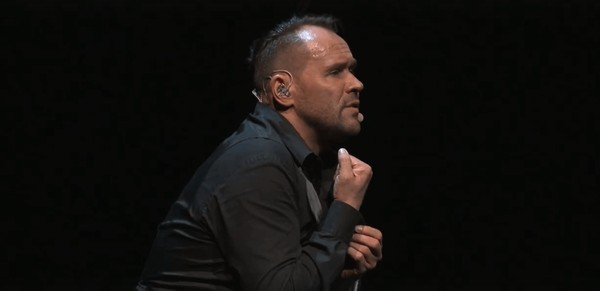 Моноспектакль «Научи меня жить»