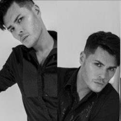 «Мастер и М...» моноспектакль-концерт Сергея Дудинского