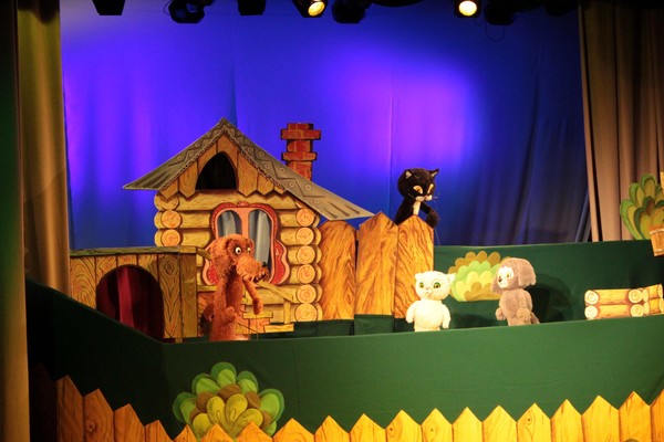 Спектакль «Котенок по имени Гав»