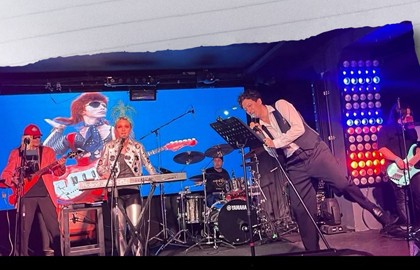 David Bowie Tribute Show от группы «Super Duper»