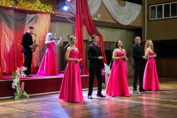 Музыкальный салон «Каждый день с тобой»