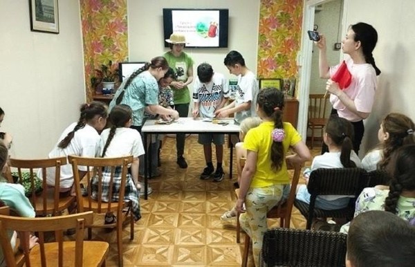 Игровая программа «Путешествие по Цветочному городу»