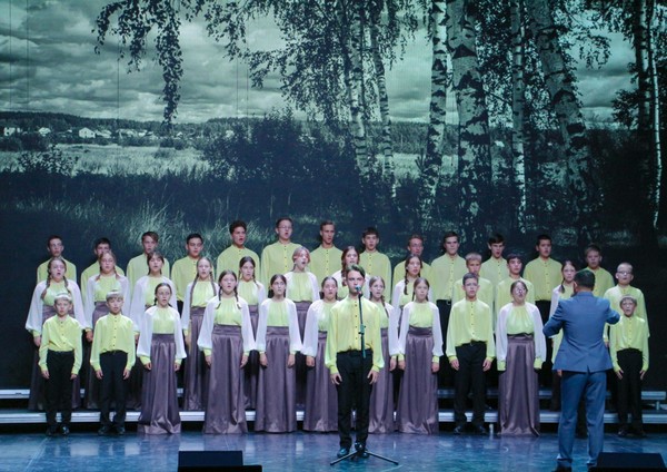 Патриотический концерт «Поклонимся великим тем годам»