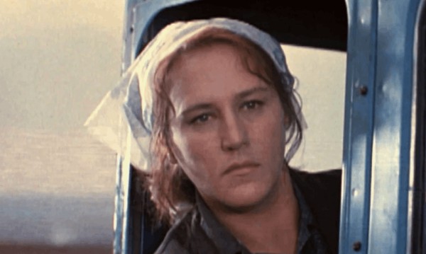 Просмотр и обсуждение фильма «Русское поле»