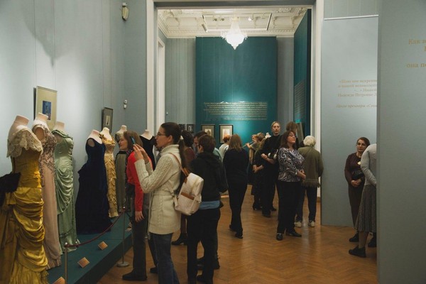 Экскурсия по выставке «Надежда Ламанова. Королева театрального костюма»