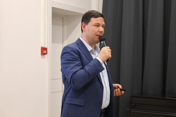 Лекция «Мои полпирожка и твоя тапка»