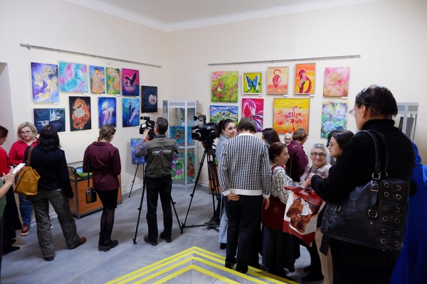 Капли на шелке