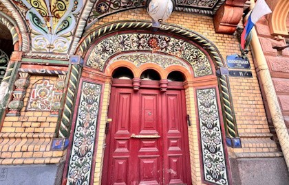 Дворики и парадные