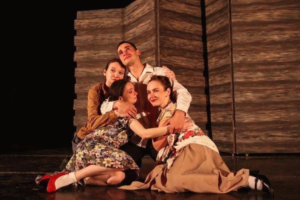 Спектакль «Саня, Ваня, с ними Римас»