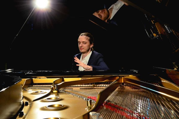 Александр Лубянцев. Фортепианный концерт