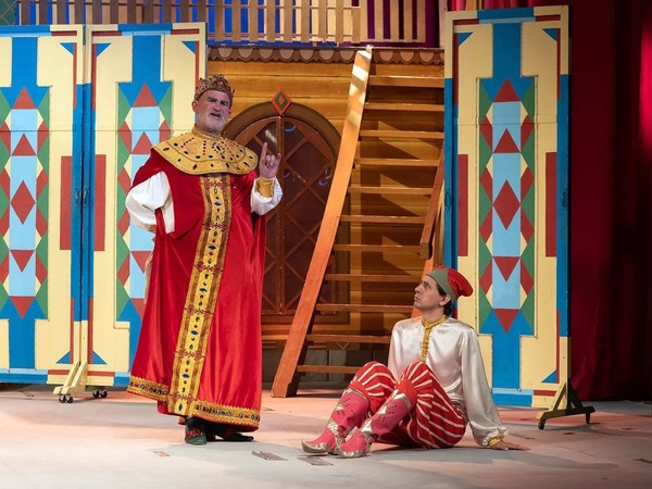 Новогоднее представление «Летучий корабль»