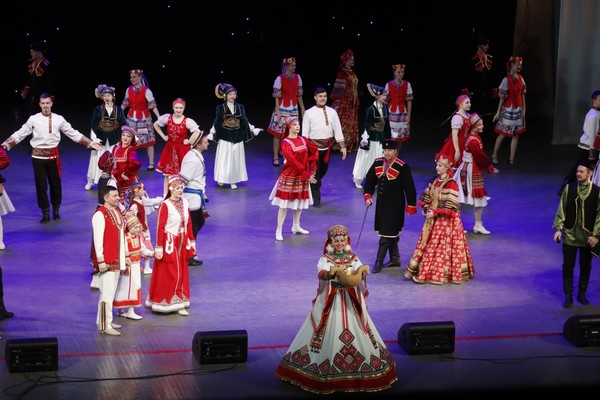 Отчетный концерт творческих коллективов городского округа Саранск «Времен связующая нить»