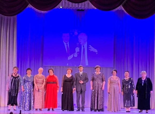 «Средь шумного бала»