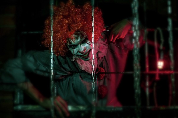 Прятки в лабиринте: Оно