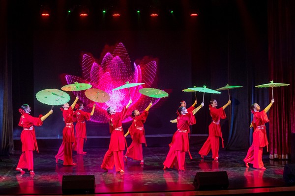 Дворец приглашает друзей