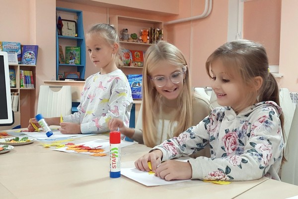 Познавательный час «Как звери и птицы к зиме готовятся»