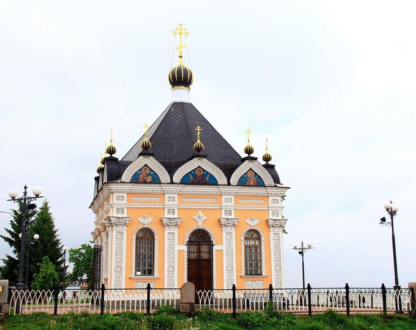 Библиопрогулка «Святыни старинного наследия города»