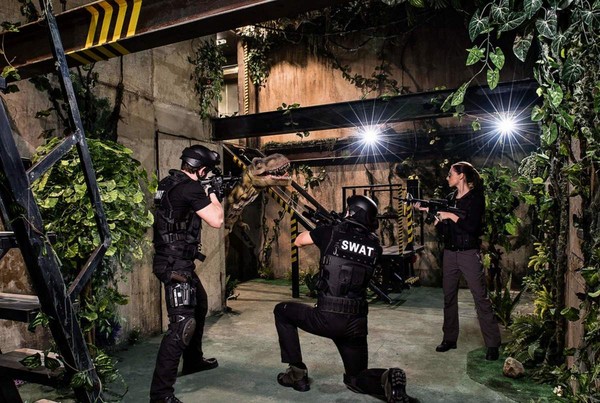 Динозавры: парк юрского периода