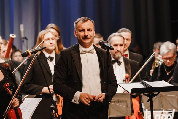 Концерт «Играет симфонический оркестр: Гласс, Бридж, Гершвин»