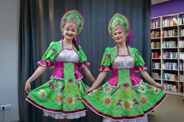 Игровая программа «История народного костюма»