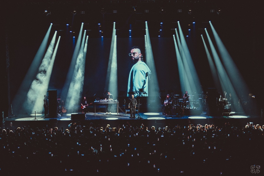 Группа BURITO выступила с симфоническим оркестром в VK STADIUM