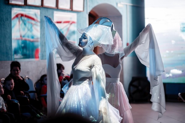 Викторина «Театральные антонимы»