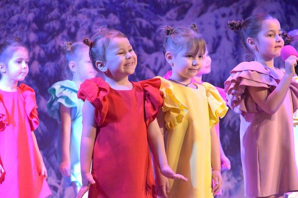 Праздничный концерт: «С любовью к маме!»