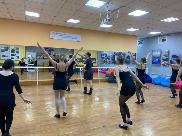 Мастер-класс по армянскому народному танцу