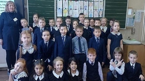 Познавательный час «С мамой по книжной Вселенной»