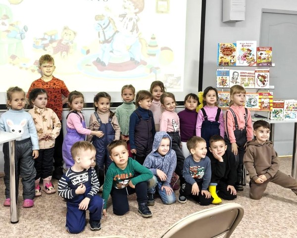 Мультимедийная игра «С мамой по книжной вселенной»