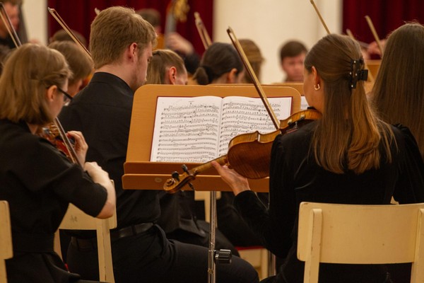 Концерт «Сен-Санс. Лист. Дворжак. Симфонический оркестр Санкт-Петербурга»