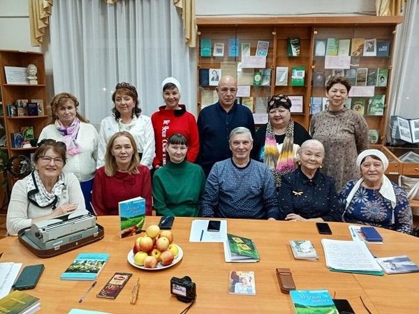 Поэтический вечер «Литературные голоса Челнов»