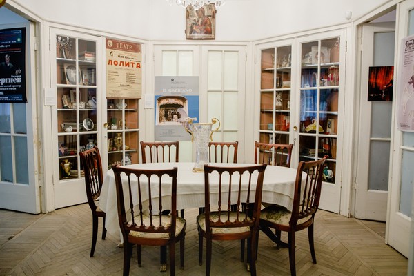 Экскурсия по музею-квартире Плисецкой и выставке «Плисецкая. Полёт души»