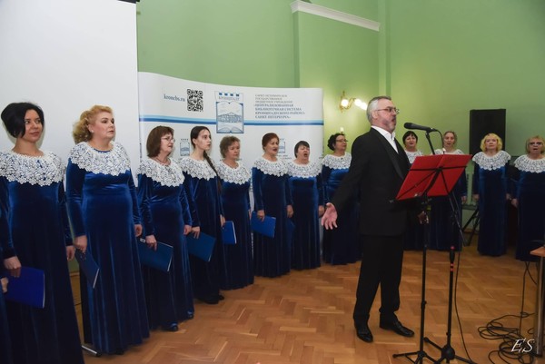 «Певец души народной»