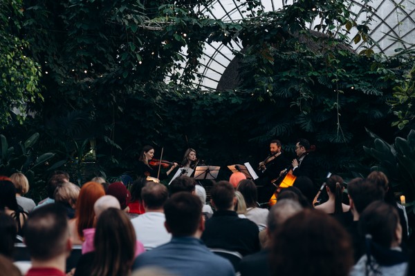 Магия свечей. От Вивальди до Эйнауди при свечах в оранжерее