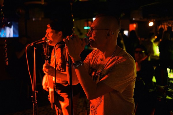 Rock Crystal Band. Romantic Collection