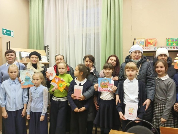 Литературный час «Мамин день»