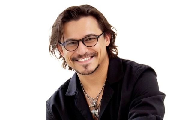 Максим Олейников