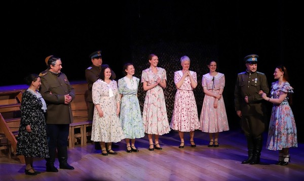 Спектакль «Небесный тихоход»