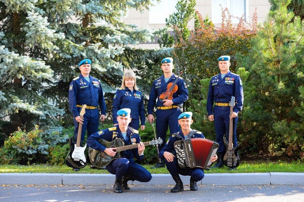 Концерт вокальной группы «Крылатая пехота»