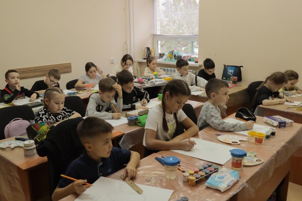 Выставка ИЗО и фото «Все краски мира для тебя»