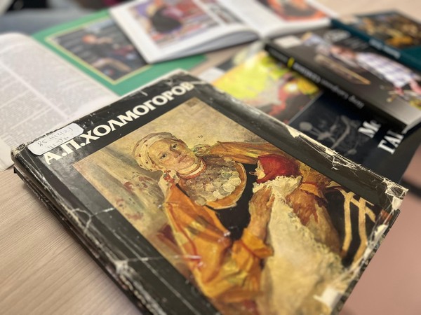 Арт-час «Образ матери в изобразительном искусстве Удмуртии»