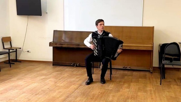 «Твоих добрых дел ощущая тепло»