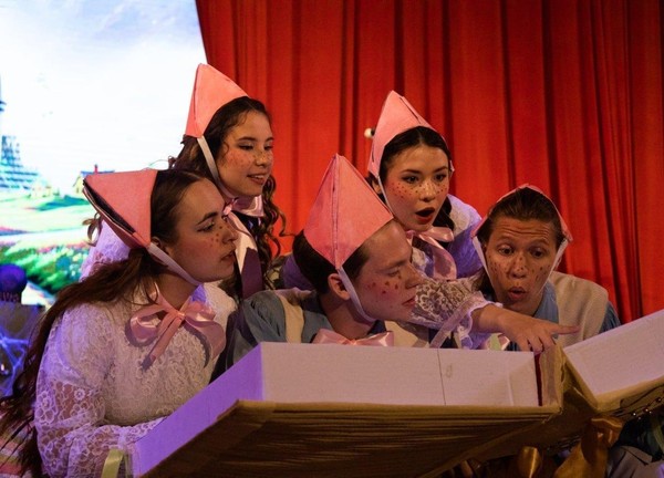 Новогоднее театрализованное представление «В поисках Изумрудного города»