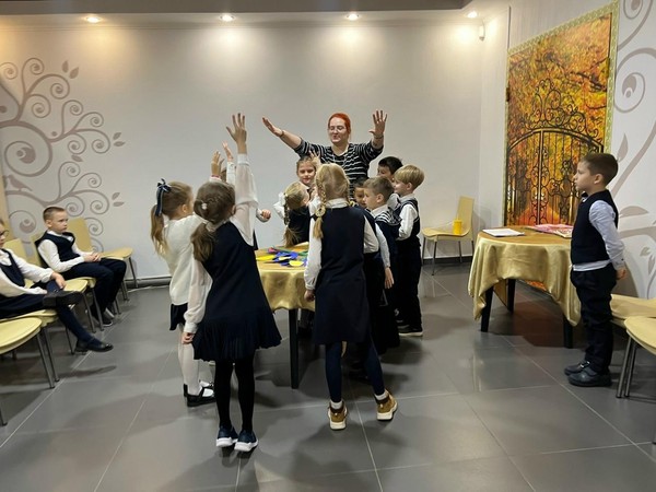 Литературно–развлекательная программа «Мама, мамочка, мамуля»