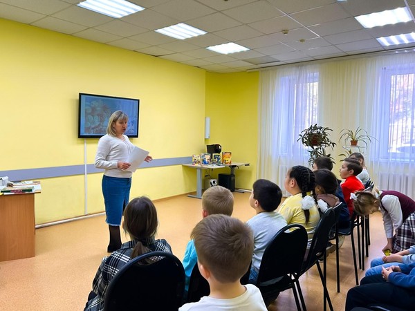 Программа «Заглядывая за кулисы…»