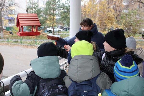 Экологическая акция «Трудно птицам зимовать, надо птицам помогать»