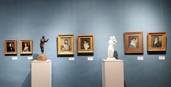 Выставка «Он и она»