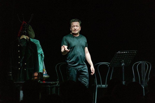 Моноспектакль «Асадов»